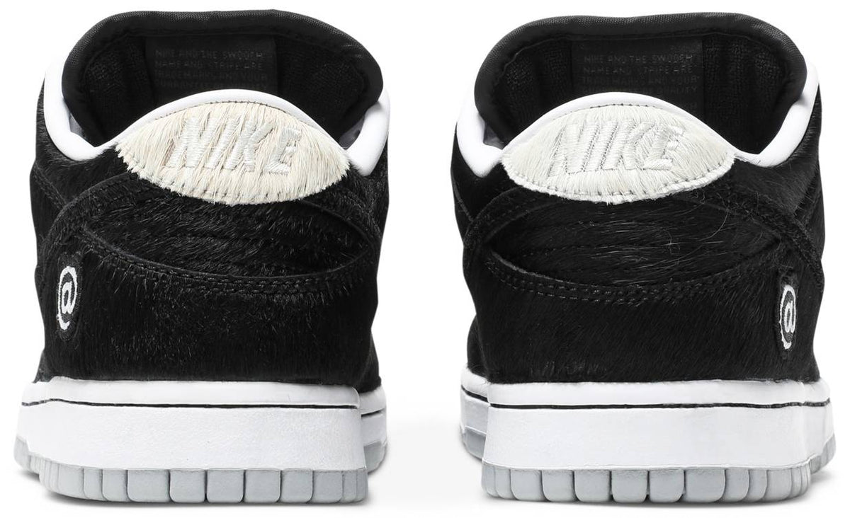 Medicom Toy x Nike Dunk Low SB BE@RBRICK