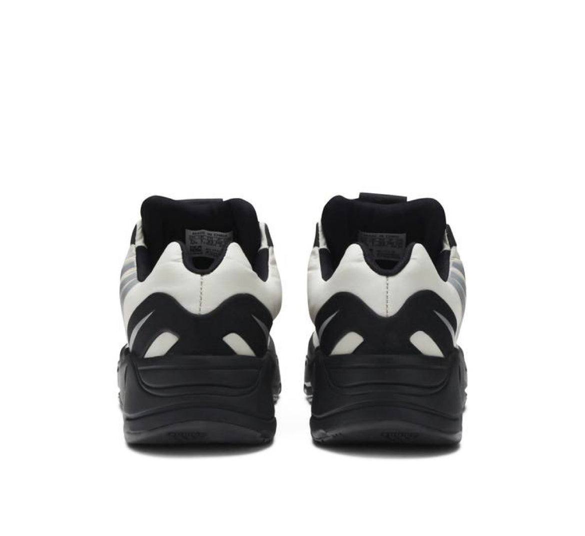 Yeezy Boost 700 MNVN Bone (Kids)