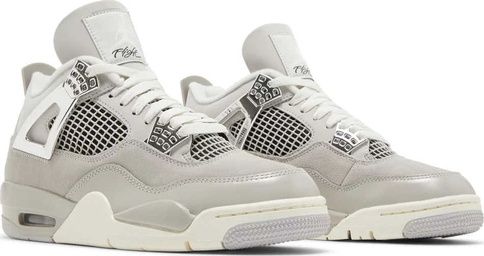 Air Jordan 4 Retro Frozen Moments