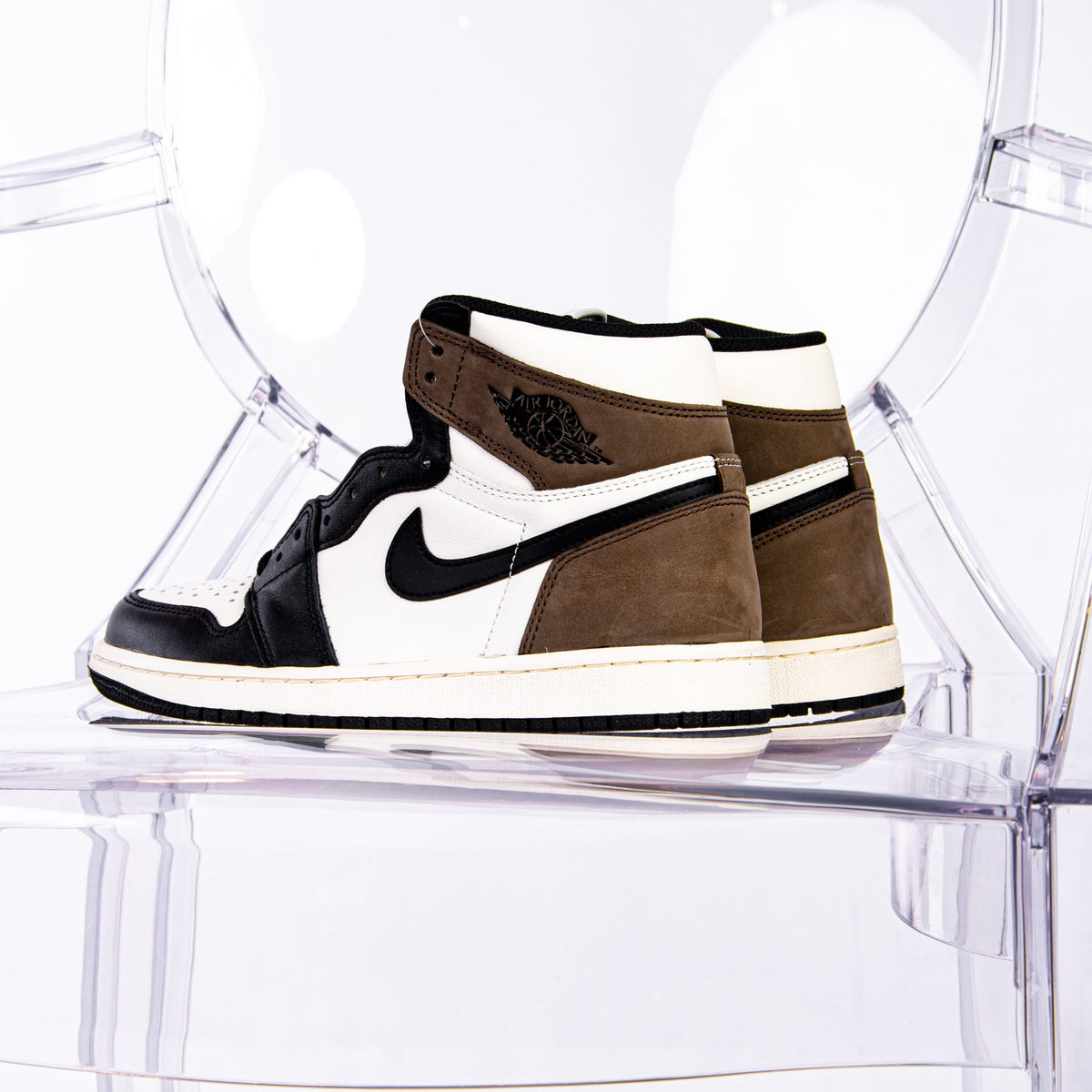 Air Jordan 1 Retro High OG Dark Mocha