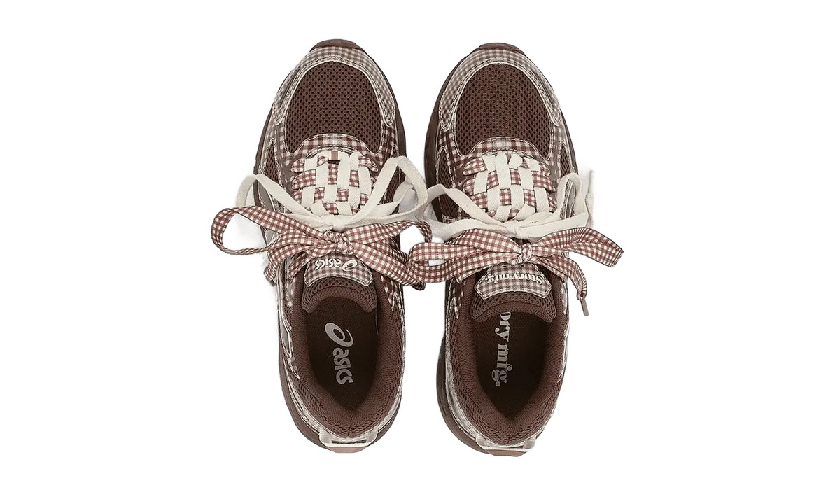 Asics Gel-Venture 6 Story mfg. Reddish Brown Gingham