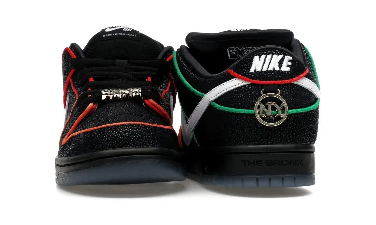 Nike SB Dunk Low Bronx Girls Skate