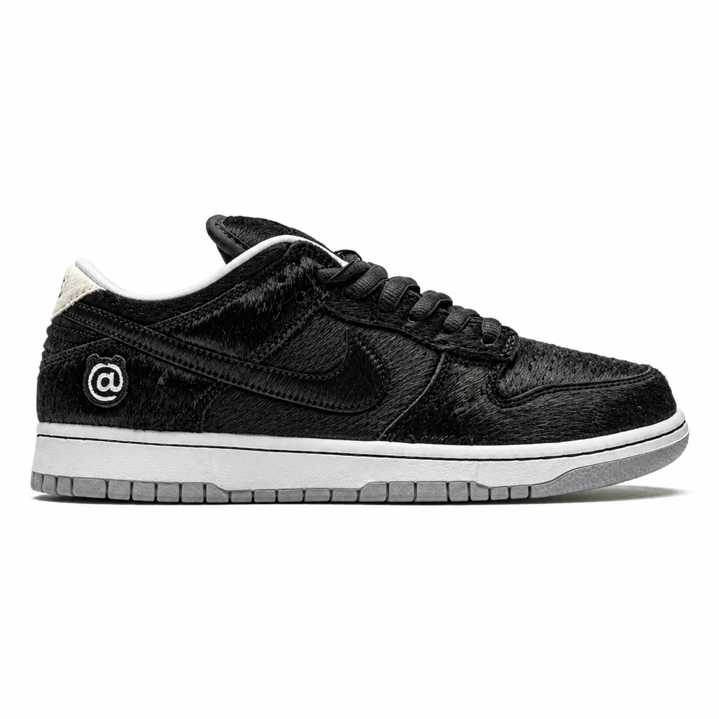 Medicom Toy x Nike Dunk Low SB BE@RBRICK