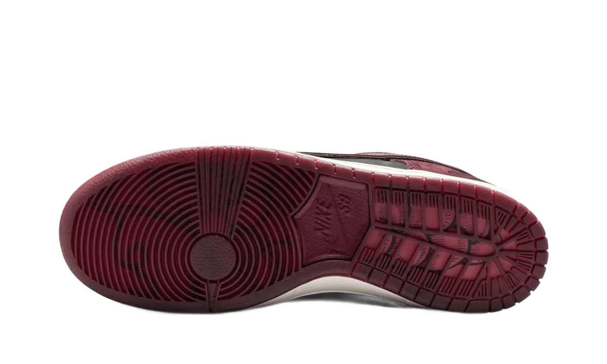 Riot Skateshop x Nike SB Dunk Low "Mahogany"