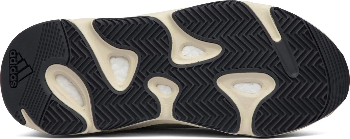 Yeezy Boost 700 Analog