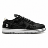 Medicom Toy x Nike Dunk Low SB BE@RBRICK