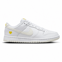 Nike Dunk Low Yellow Heart