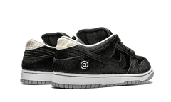 Medicom Toy x Nike Dunk Low SB BE@RBRICK